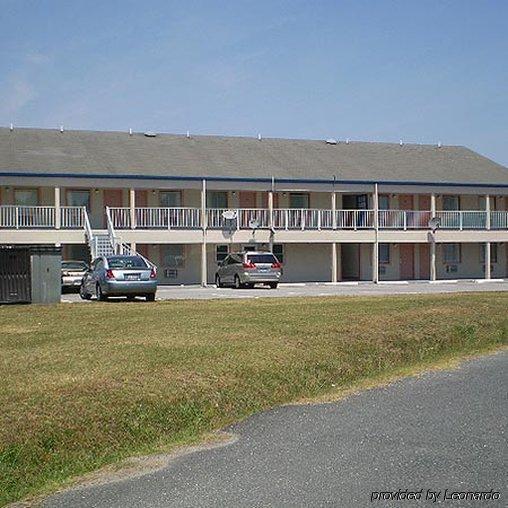 Budget Inn By Oyo Nassawadox Hwy 13 Eksteriør billede